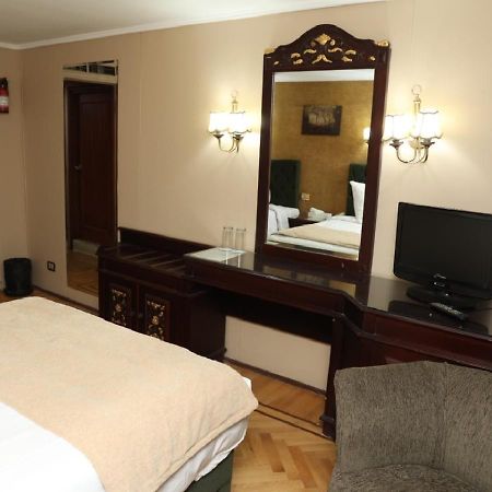 Nile Cruise Al Nabiltan Every Saturday From Luxor 4 Nights & Every Wednesday From Aswan 3 Nights Al Karnak Exterior photo